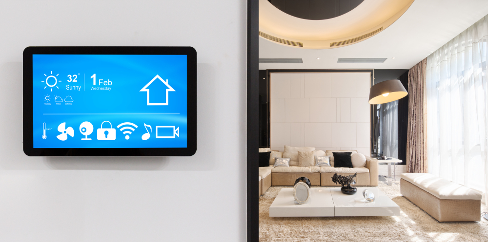 Smart,Phone,With,Apps,In,Modern,Living,Room